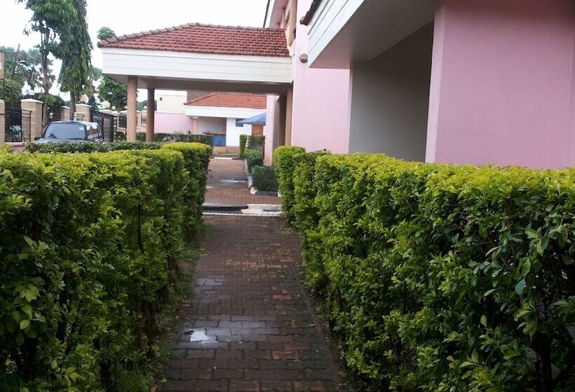 هتل Lillian Towers