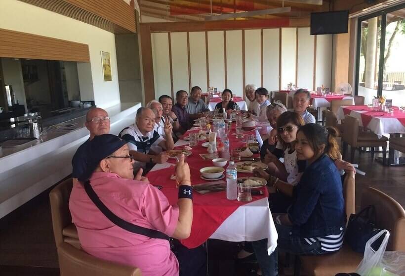 Hotel Wawee Strawberry House