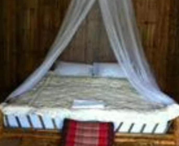 Hotel Wawee Strawberry House