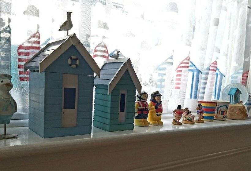 بنسيون The Beach House