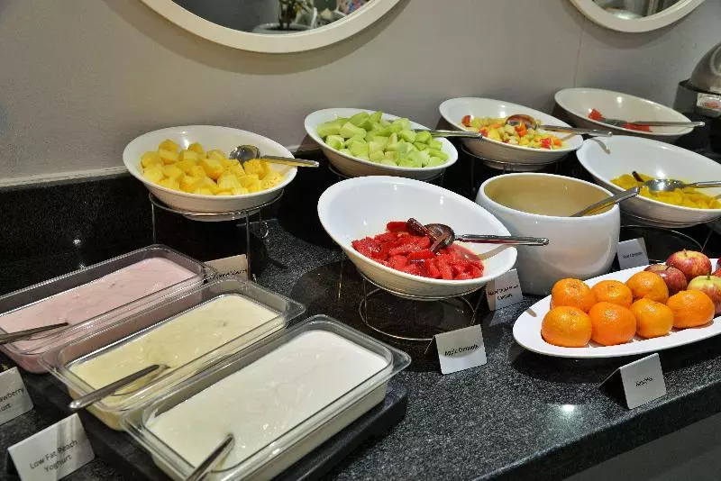 Отель Holiday Inn Johannesburg Airport, An Ihg