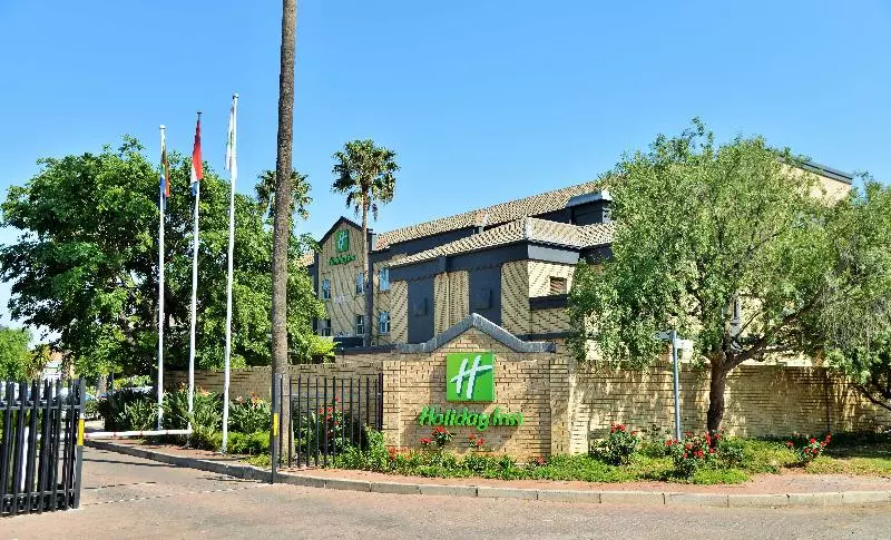 Отель Holiday Inn Johannesburg Airport, An Ihg