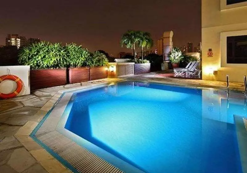 هتل Holiday Inn Express & Suites Singapore Novena, An Ihg