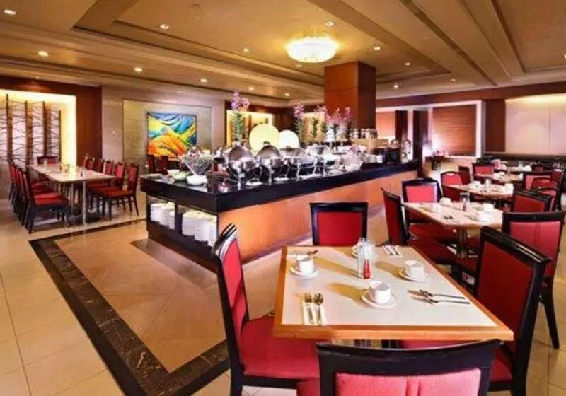 هتل Holiday Inn Express & Suites Singapore Novena, An Ihg