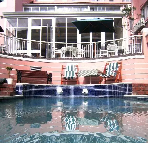 ホテル Lady Hamilton