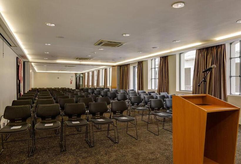 Protea Hotel By Marriott Cape Town Waterfront Breakwater Lodge