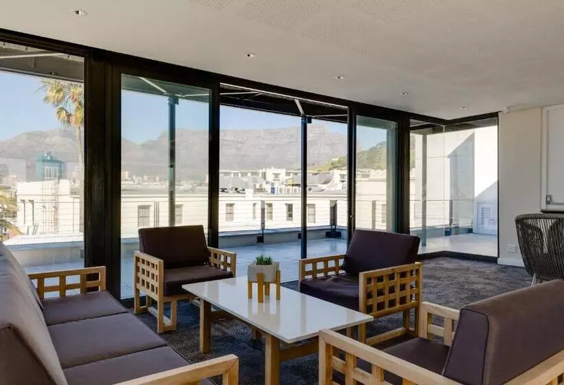 Protea Hotel By Marriott Cape Town Waterfront Breakwater Lodge