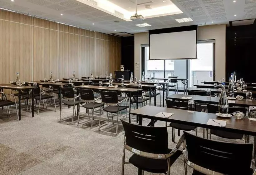 Protea Hotel By Marriott Cape Town Waterfront Breakwater Lodge