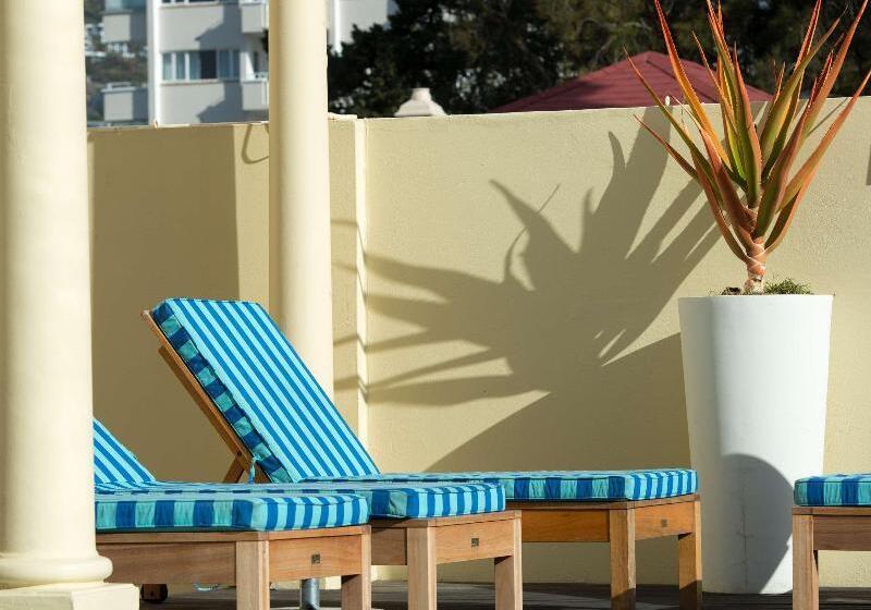 בית מלון כפרי Radisson Blu Le Vendome