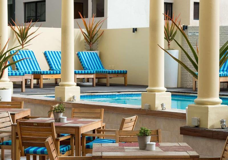 בית מלון כפרי Radisson Blu Le Vendome