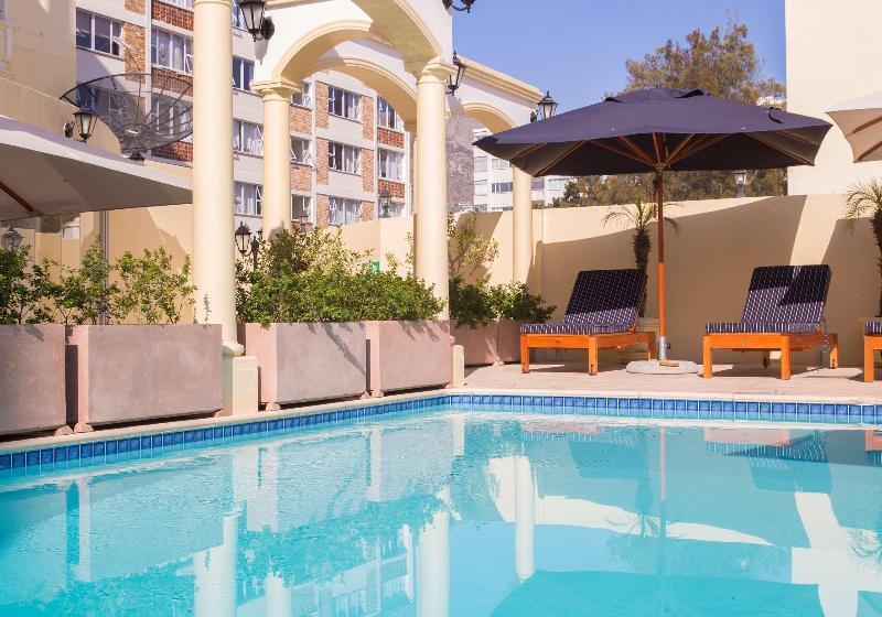 בית מלון כפרי Radisson Blu Le Vendome