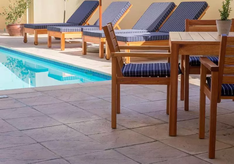 Отель Radisson Blu Le Vendome