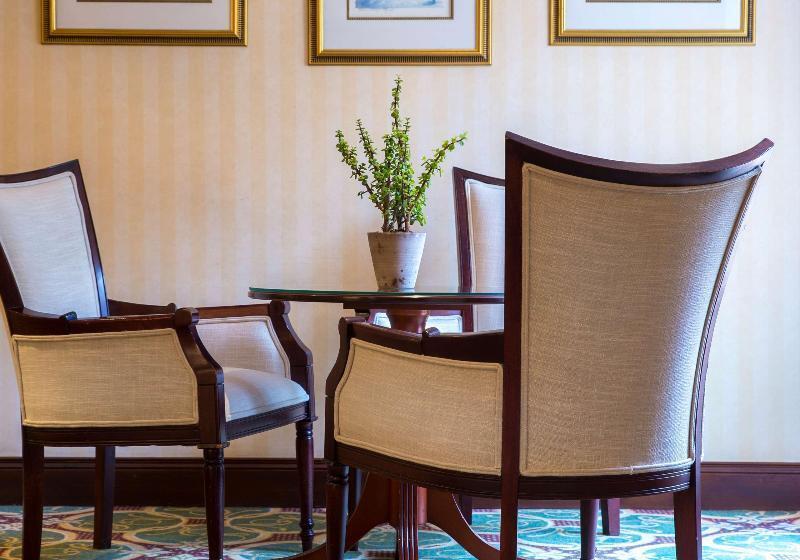 בית מלון כפרי Radisson Blu Le Vendome