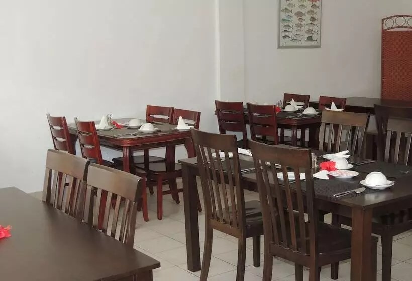 هتل Reef Holiday Apartments