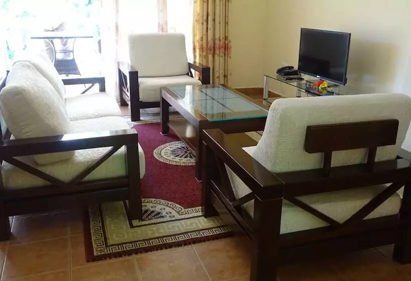 هتل Reef Holiday Apartments