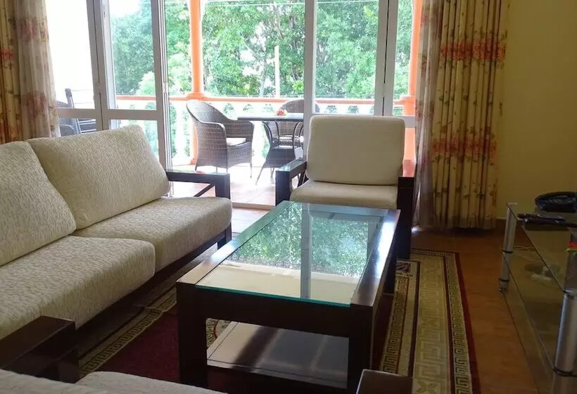 هتل Reef Holiday Apartments