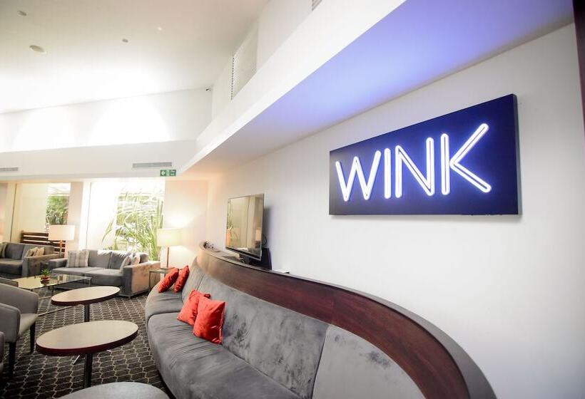 בית מלון כפרי Vivanta Colombo Airport Garden