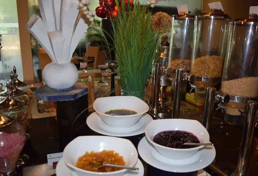 ホテル Vivanta Colombo Airport Garden