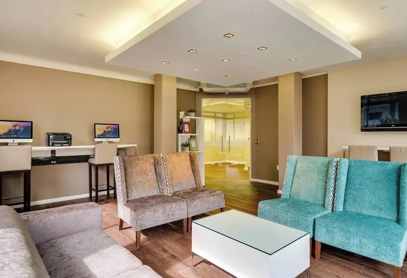 Protea Hotel By Marriott Cape Town Waterfront Breakwater Lodge