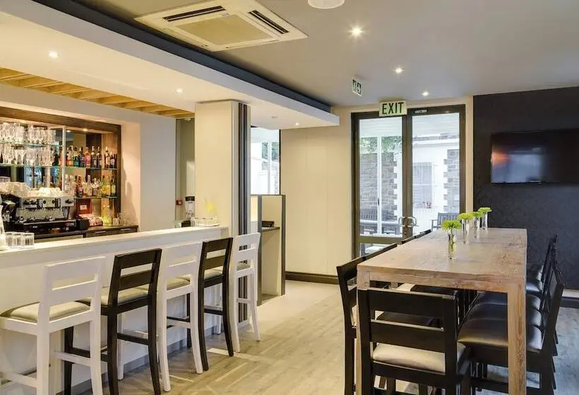 Protea Hotel By Marriott Cape Town Waterfront Breakwater Lodge