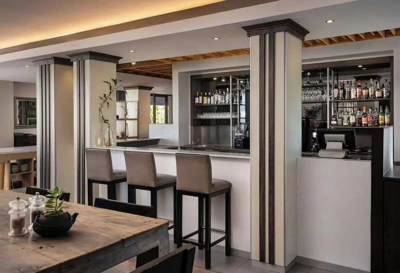 Protea Hotel By Marriott Cape Town Waterfront Breakwater Lodge