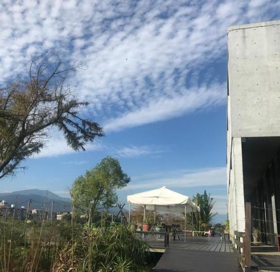 تختخواب و صبحانه Goodliving