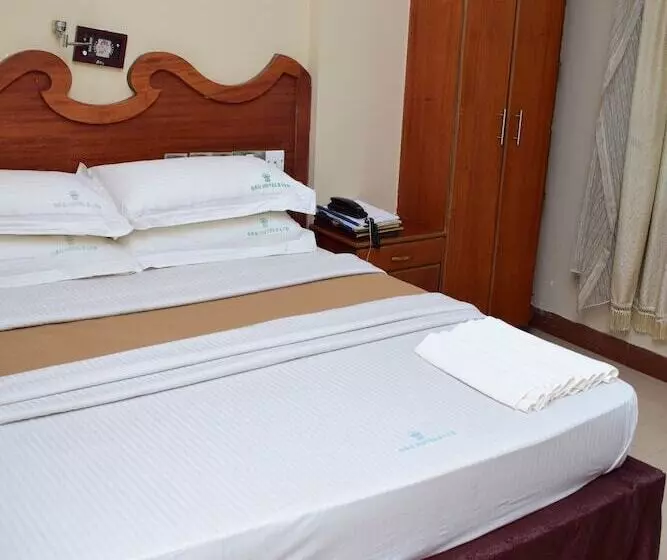G & G Hotel Ltd