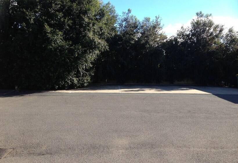 בית מלון כפרי Kyabram Motor Inn