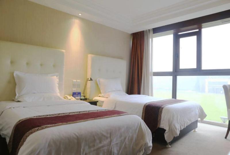 Отель Landi Fashion Park