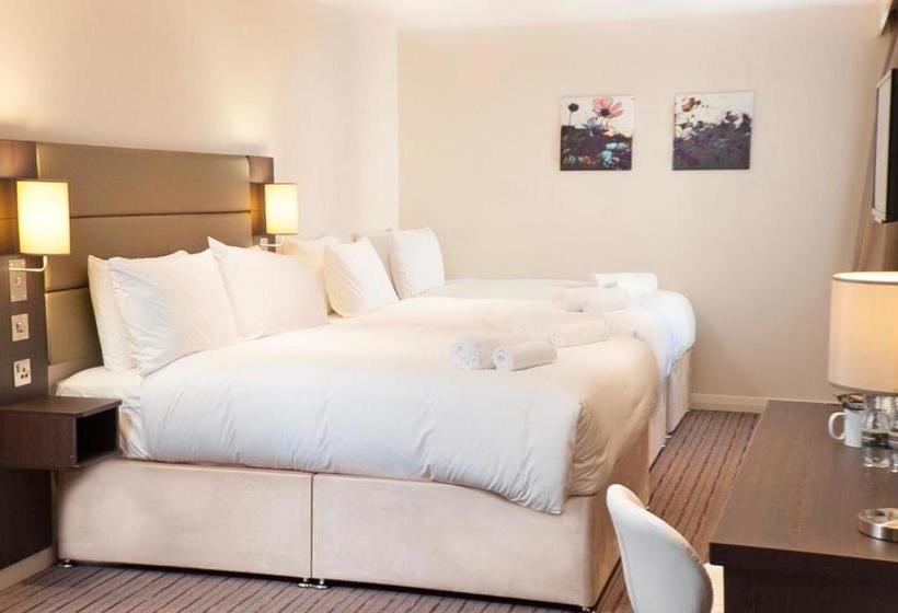 בית מלון כפרי Newport Central