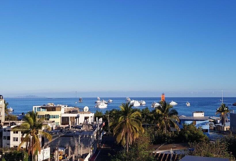 بنسيون Gloria Galápagos Inn