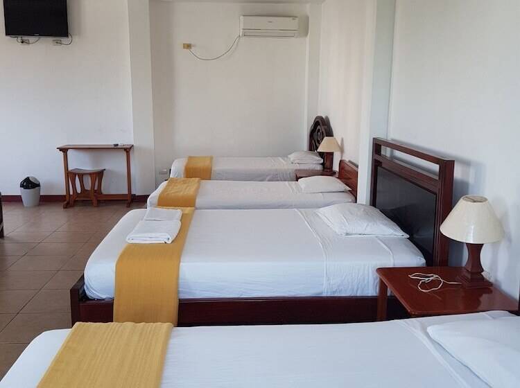 بنسيون Gloria Galápagos Inn