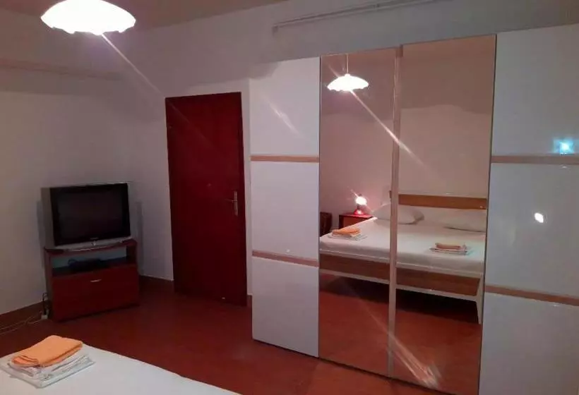 Apartments Anđelka