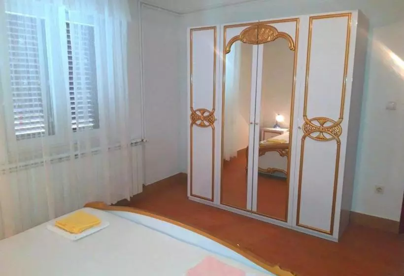 Apartments Anđelka