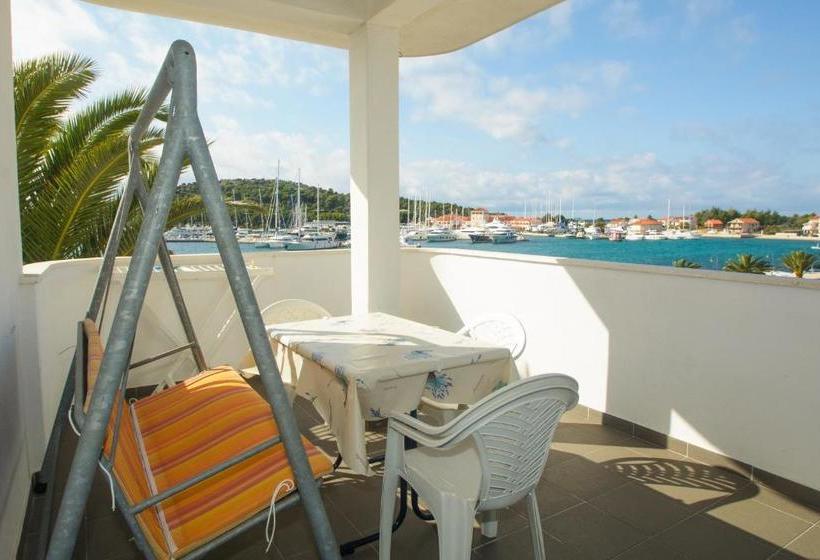 Apartments Jerkunica