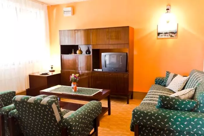 Apartments Viktor Rogoznica