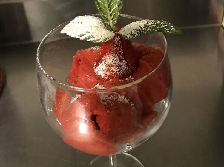 تختخواب و صبحانه A Casa Di Elli