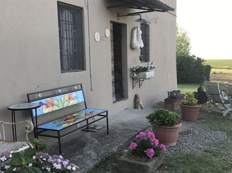 تختخواب و صبحانه A Casa Di Elli