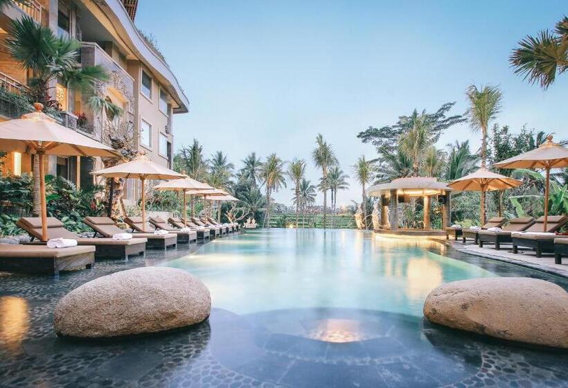 مبيت وإفطار Kuwarasan A Pramana Experience