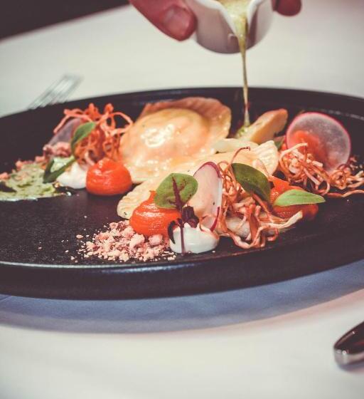 ホテル Alpenkonig