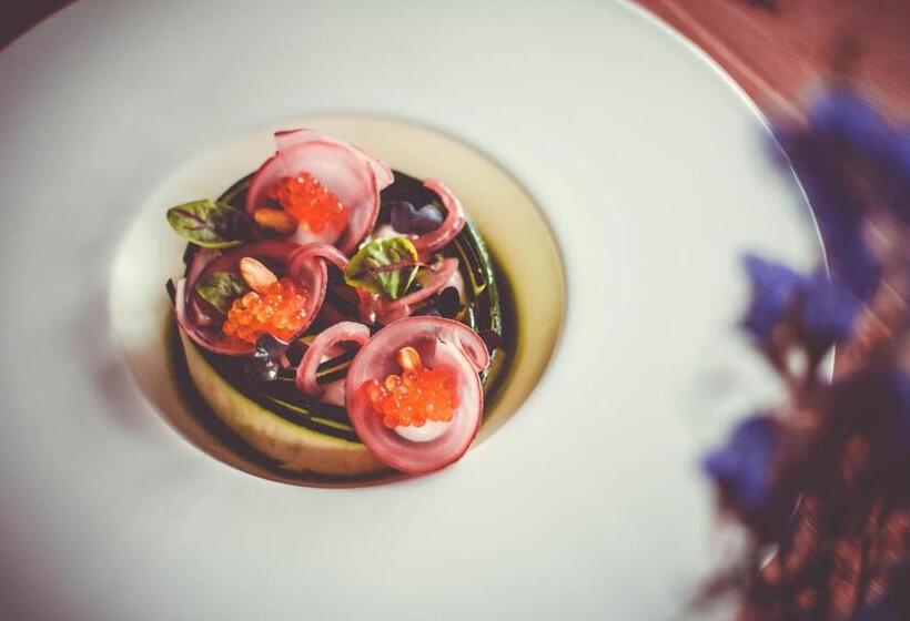 ホテル Alpenkonig