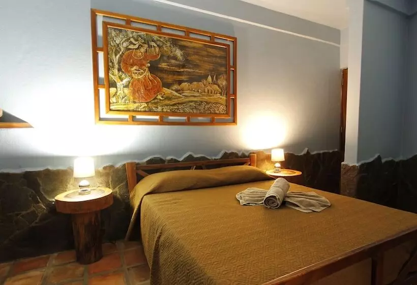 هتل Boruca Tamarindo