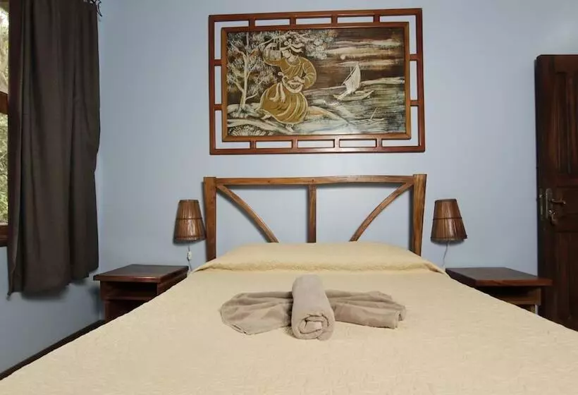 هتل Boruca Tamarindo