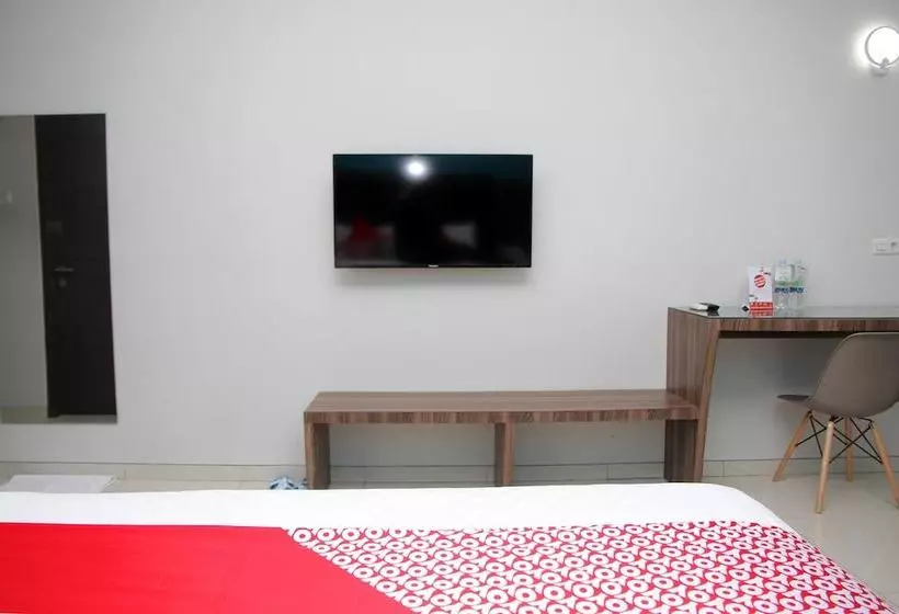 Hotelli Galaxy Guesthouse By Oyo Rooms