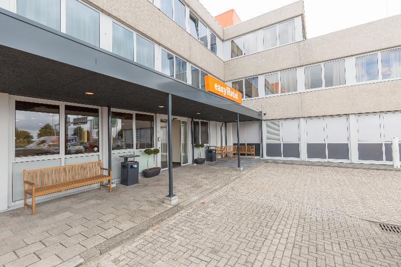 Maxhotel Amsterdam Airport Schiphol   Recently Renovated