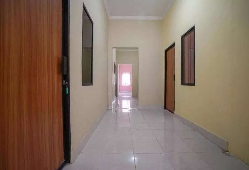 هتل Pesona Asri Homestay By Oy Rooms