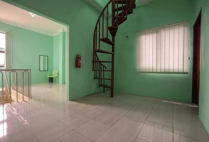 هتل Pesona Asri Homestay By Oy Rooms