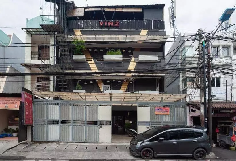 ホテル Reddoorz Plus @ Kemayoran