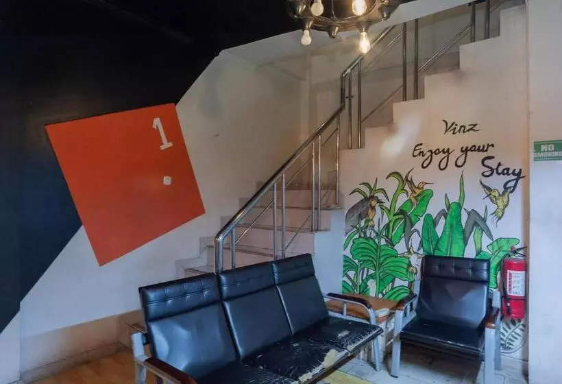 ホテル Reddoorz Plus @ Kemayoran