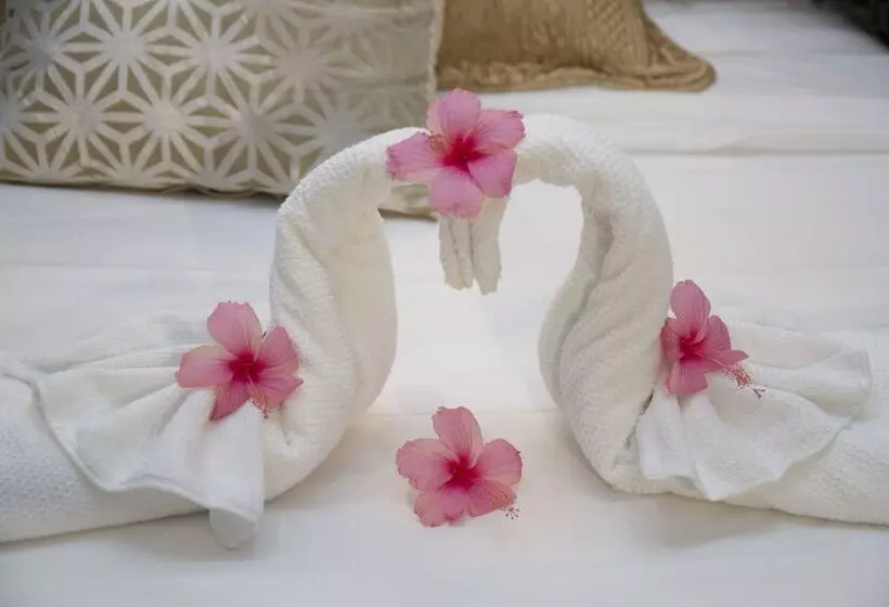 Hotelli Seaside Chateau Resort